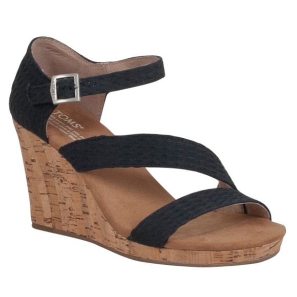 Toms Shoes - Black TOMS women’s wedge sandals 7.5 7 Clarissa